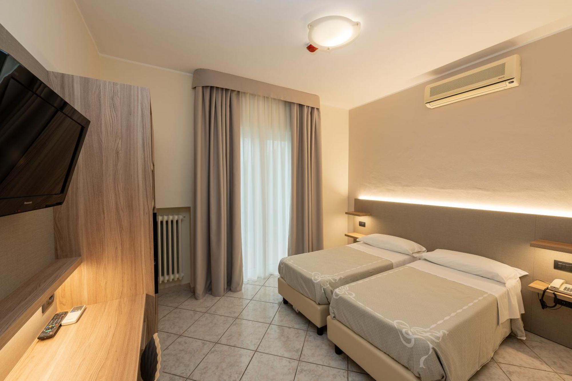 Cepagatti Hotel La Rotonda מראה חיצוני תמונה