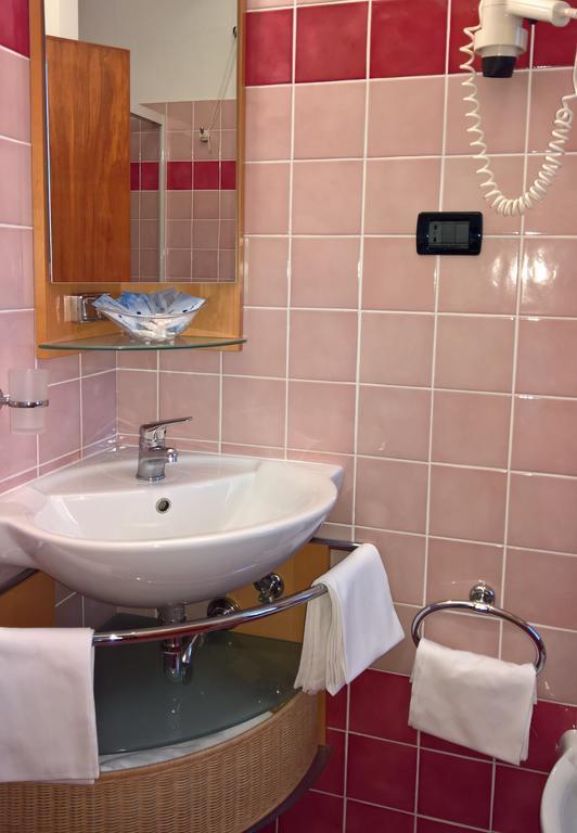 Cepagatti Hotel La Rotonda מראה חיצוני תמונה